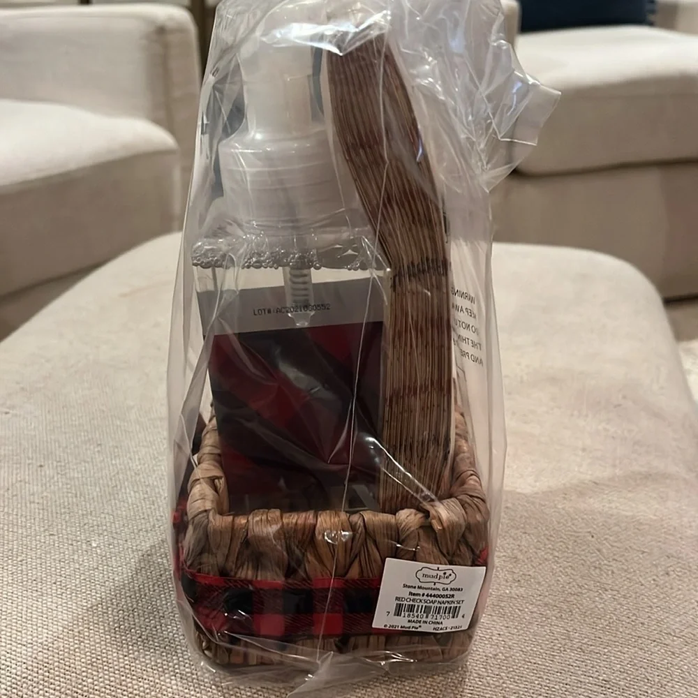 Mud Pie Red Check Soap and Guest Towel Basket Set/NWT